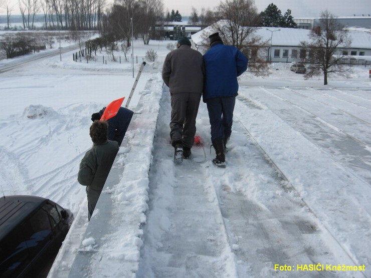 Odklizeni_snehu0011.JPG
